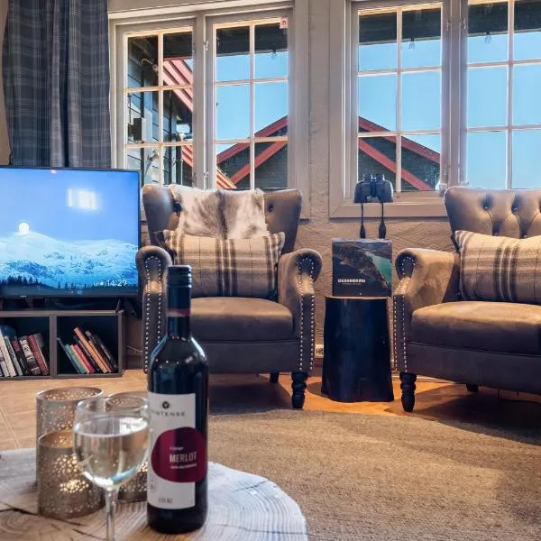 Beitostølen! Midt i sentrum! Ski in ski out! Badstue-Massasjedusj-Steamdusj, hotel in Beitostøl