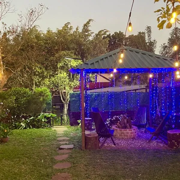 Casa Villas Suizas I cerca de Laberinto de Albania，Apaneca的飯店