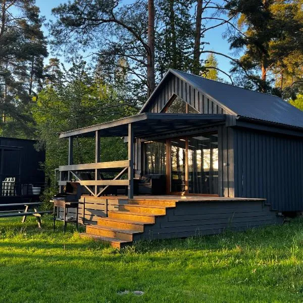Atpūtas kempings Ozoli, Hotel in Usmenieki