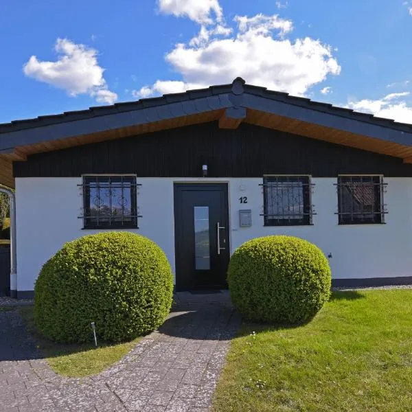 Ferienhaus Trüdi 1 - Gemütlicher freistehender Bungalow, hotel v destinaci Langelsheim