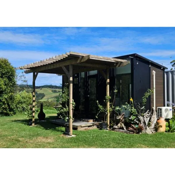 Deloraine Tiny Retreat by Tiny Away, hotel in Whangarei