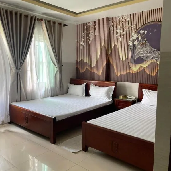 KHÁCH SẠN MlLAN,位于Dĩ An的酒店