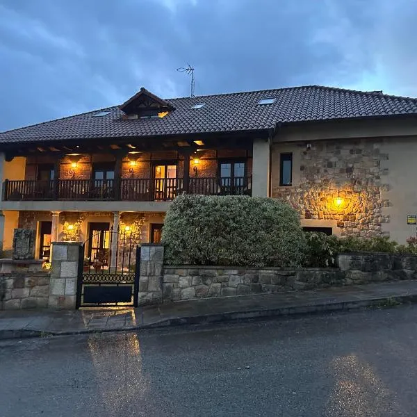 Hospedería rural Santa Cruz, hotel in Socobio