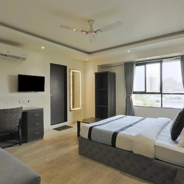 Hotel VENUE INN，位于艾哈迈达巴德的酒店