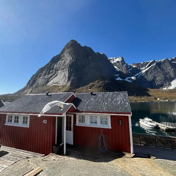 Reinebua, Hotel in Reine