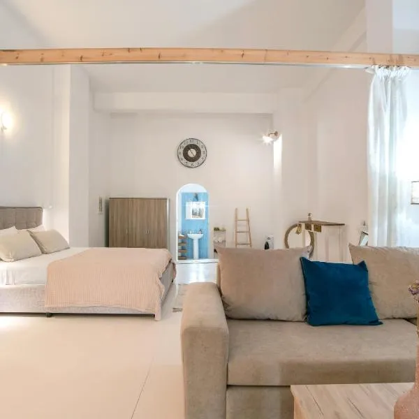 Maggano Paros Apartments 3, hotel in Angairiá