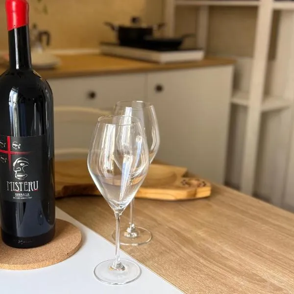 Sermina Apartment V, hotel em La Maddalena