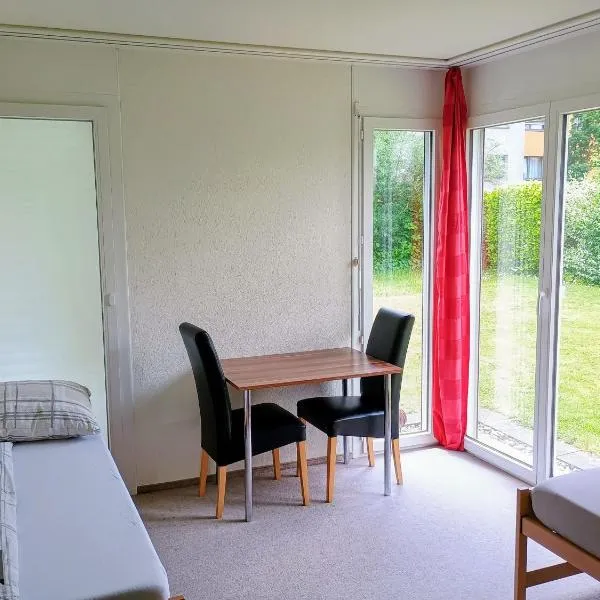 Privatzimmer 300m zur S-Bahn Jona,位于拉珀斯维尔-约纳的酒店