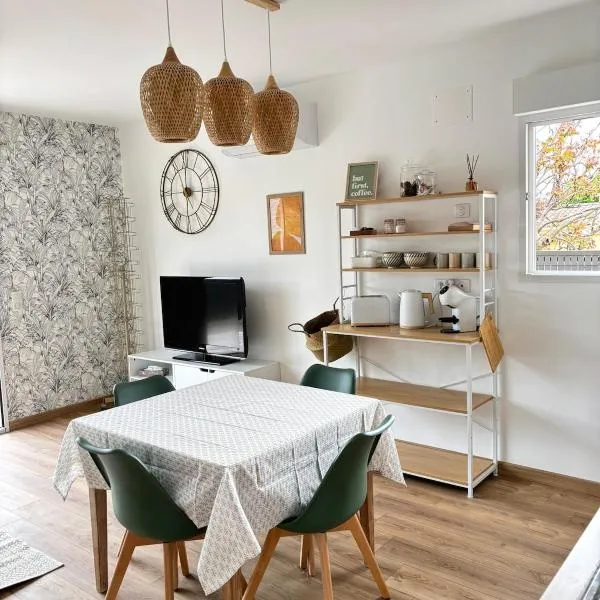 La p'tite maison, Hotel in Forcalquier