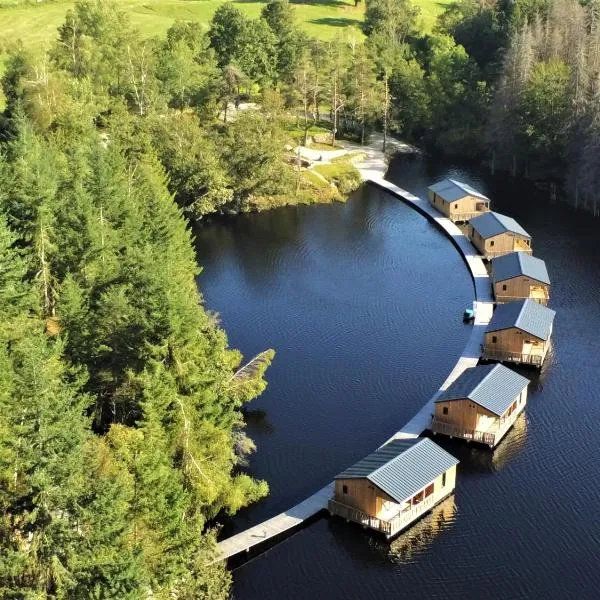 Chalet Lacustre de Roudeix, hotel v destinaci Cros