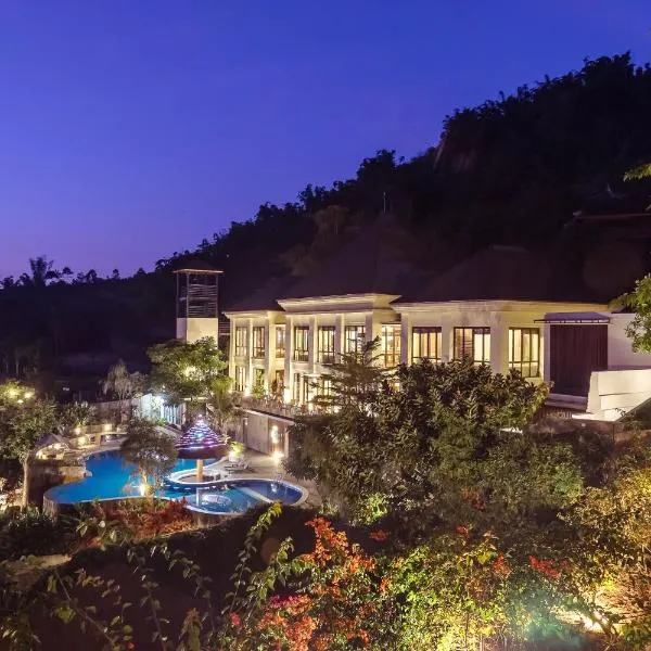 Jambuluwuk Convention Hall & Resort Batu, hôtel à Batu