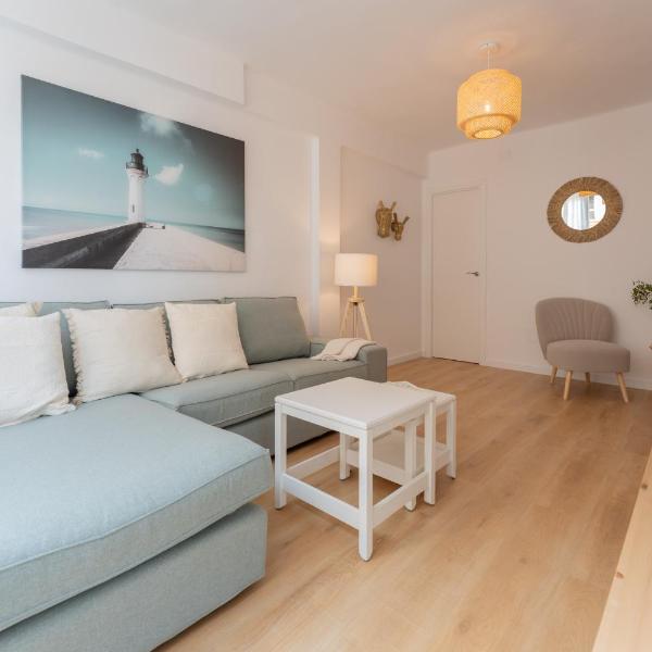 Malaga Lux Oasis - Modern 3BR, Fast WiFi, SmartTV, Malaga