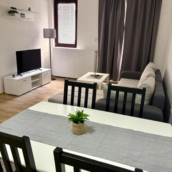 Stan Na Dan 111, hotel v destinaci Inđija