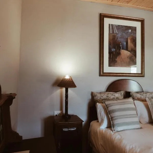 The Wild Olive Sanctuary Accommodation, hotel in Paterson