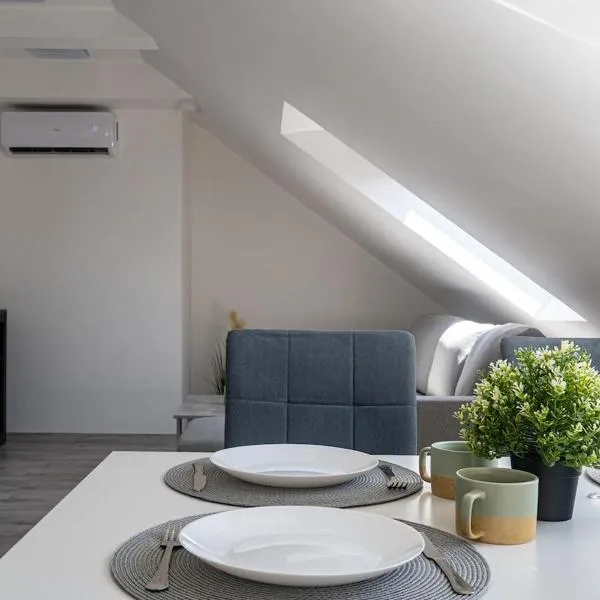 Ágoston Apartman 6 - Sára, hotel in Pécs