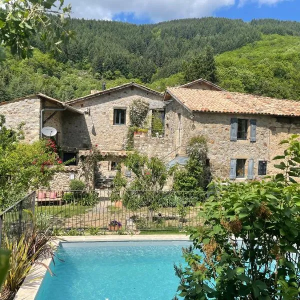 La Demeure des Maitres, hotel en Chirols