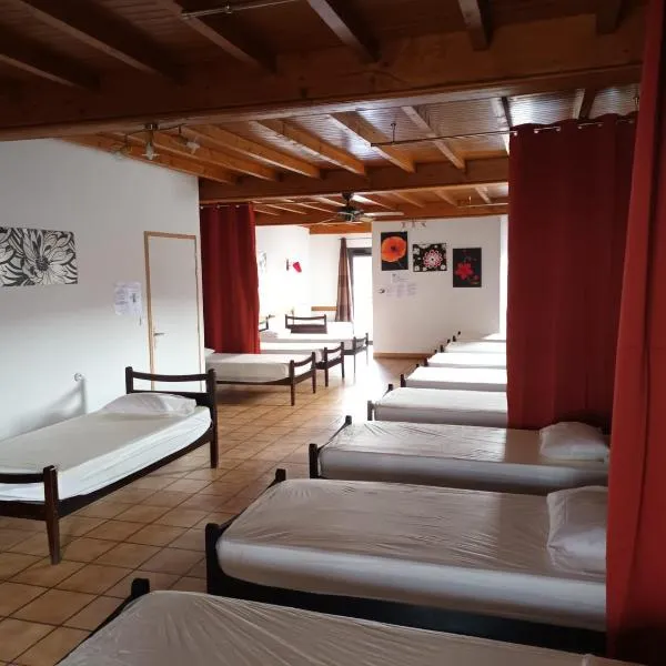 Refuge d'étape Zuharpeta Randonneur Pèlerin, hotel in Saint-Jean-Pied-de-Port