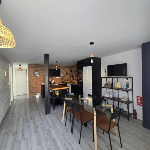 Apartamento amplio y agradable en Tordesillas, hôtel à Tordesillas