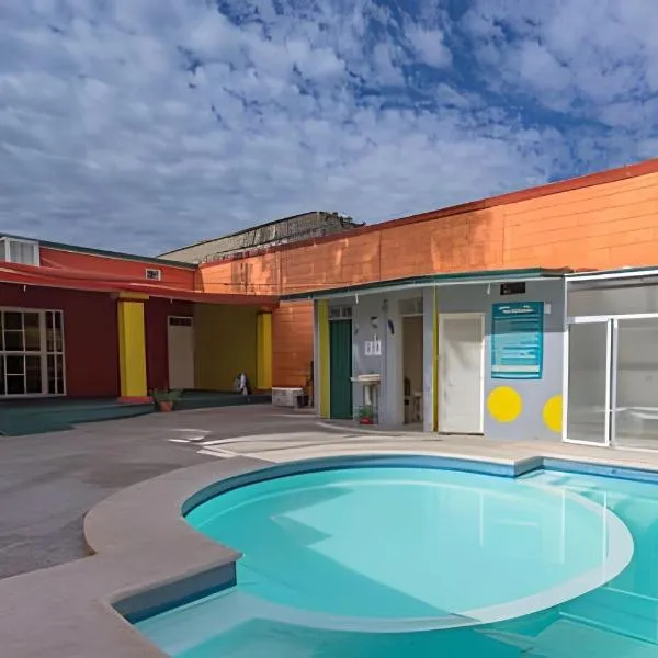 Hermosa Casa con Alberca 1 Habitación, hotel in Ciudad Lerdo