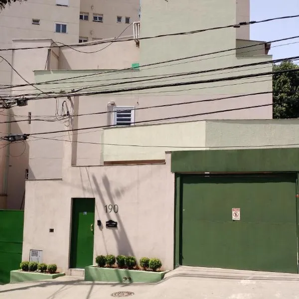 Hospedaria Lumo Domo Praça da Árvore, hotell Sao Paulos
