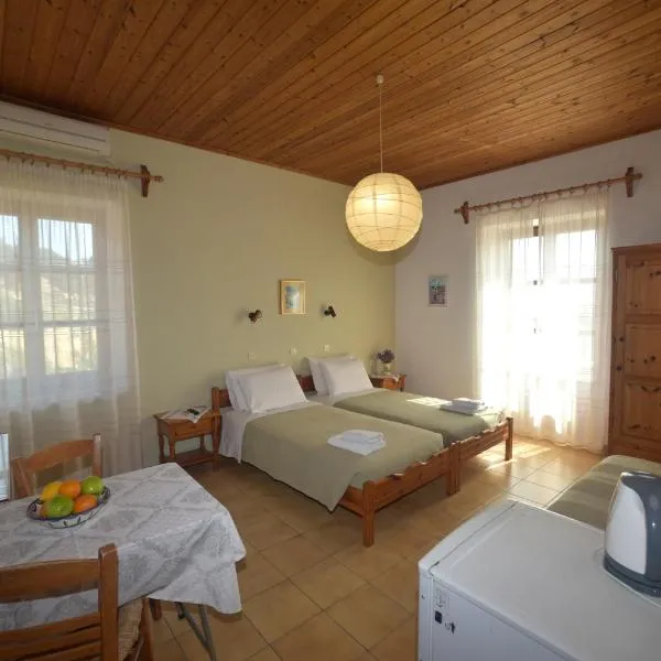 Evanthia Toroz Rooms & Studios: Mithimna şehrinde bir otel