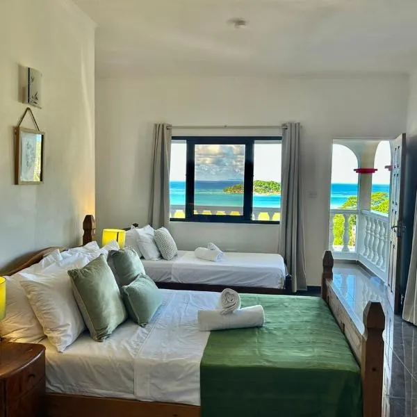 Villea Frangipani Top floor 2 bedroom Apartment, hotel en Mahé