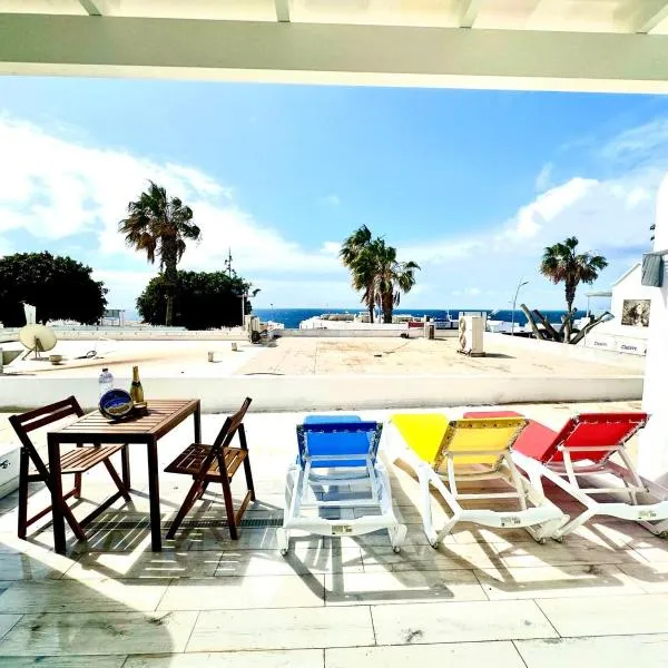 Michas House, hotel in Puerto del Carmen