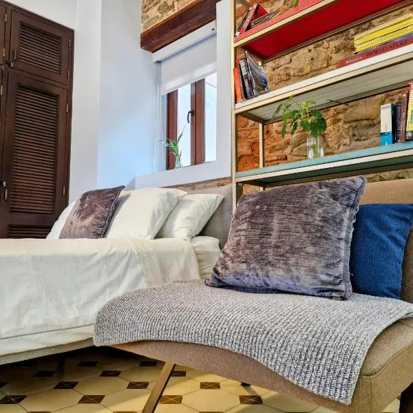 Small loft at Casa Neuman, Casco Antiguo, hotel a Città di Panama