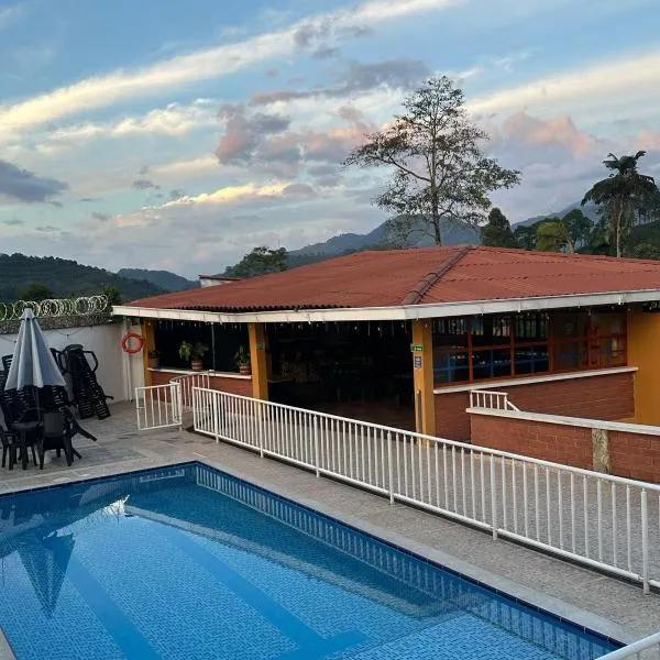 Finca los Bohíos, ξενοδοχείο σε Santa Rosa de Cabal