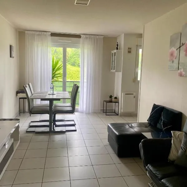 Appartement au calme nature et centre ville, hotel in Quimper