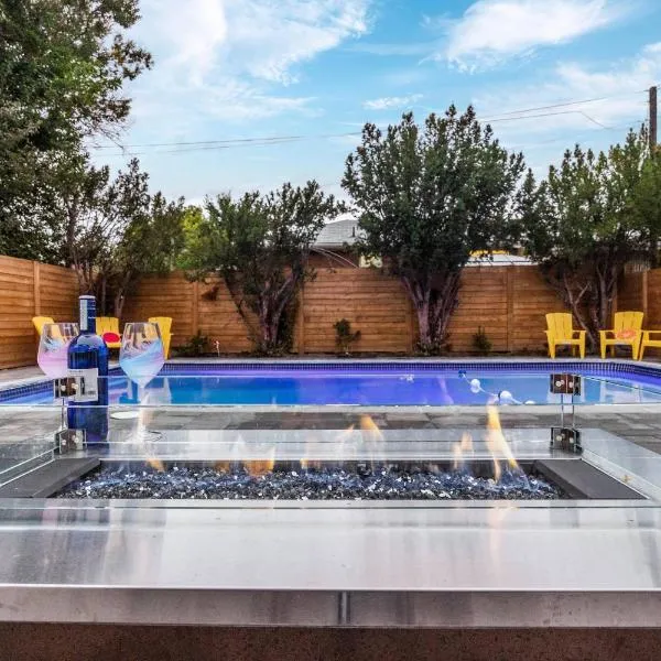 Toronto Retreat Private Pool & Cozy Master Bedroom, hotel in Toronto