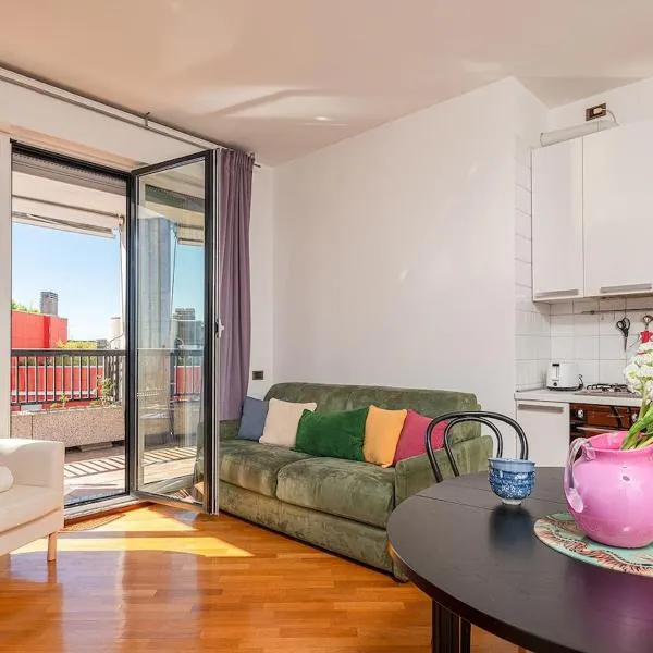 The rainbow house with terrace!, ξενοδοχείο στο Μιλάνο