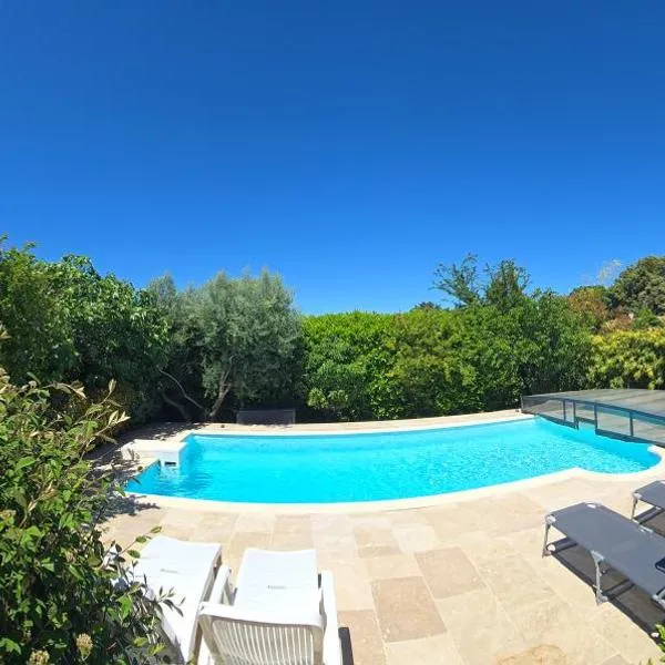 Cocoon Luberon, hôtel à Lauris