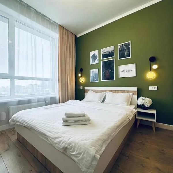 Grand Turan 1 and 2 Room Apartments, hotel em Astana