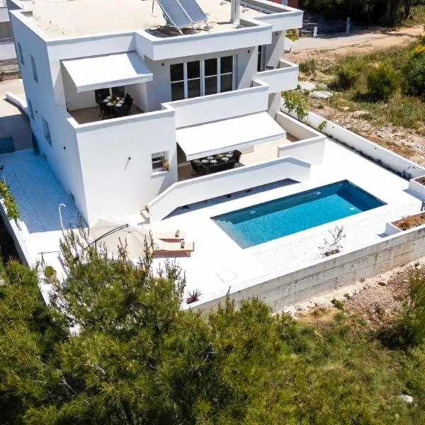 Residence Opera, hotel en Srima