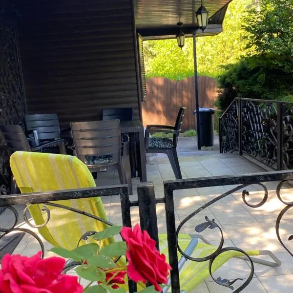 Romantic bungalow, hotel in Balatonudvari