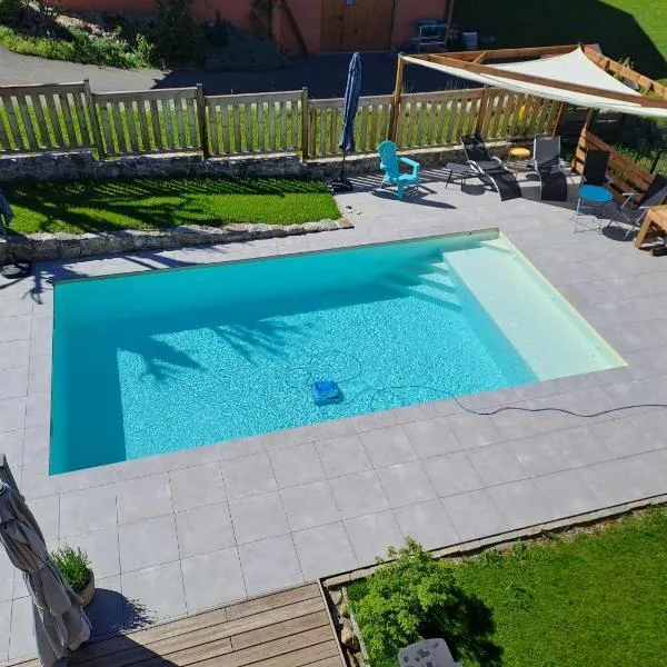 Maison d'hôtes des Bassins d'Oche，位于圣保罗恩查拉的酒店