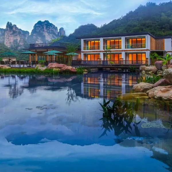 Avatar Peaks Resort - English Service - Complimentary Shuttle to Forest Park Ticket Gate, hotel v destinaci Čang-ťia-ťie