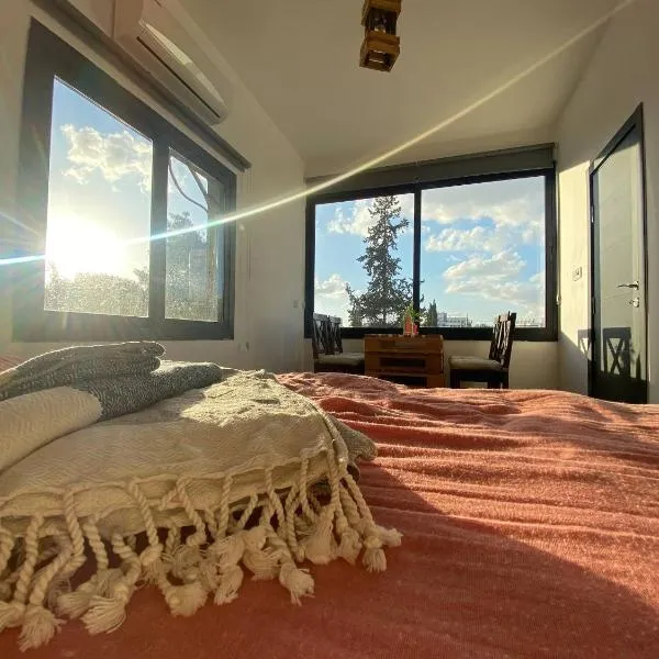 Stylish Retreat in Nicosias Heart, hotel en North Nicosia
