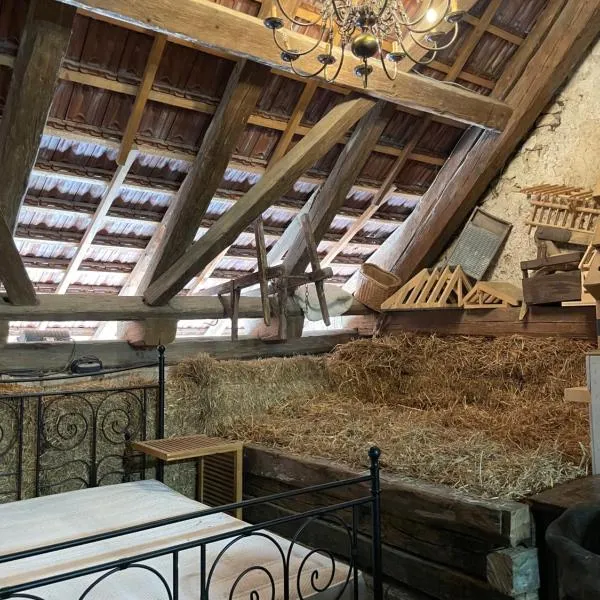 Schlafen im Stroh, hotel v destinaci Lupsingen