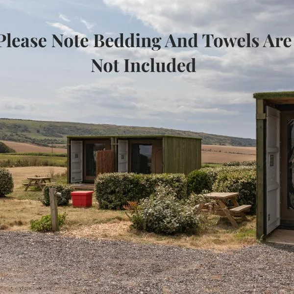 1 Swallows Nest, Camp Tapnell, hotel in Yarmouth