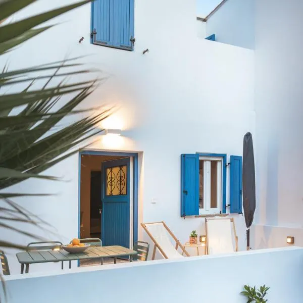 Daphni Premium Apartment - Peaceful Veranda Stay in Tinos Old Town – hotel w mieście Tinos