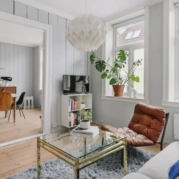 Central apartment with 2 bedrooms, hotel in Bergen