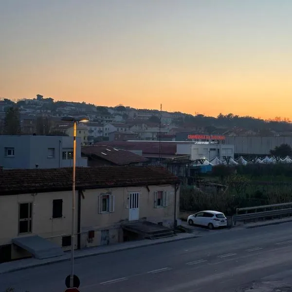 Hotel la Marinella, hotel v destinaci Marina di Montemarciano