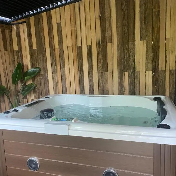 Casitas de Madera O Loureiro, ξενοδοχείο σε Noya