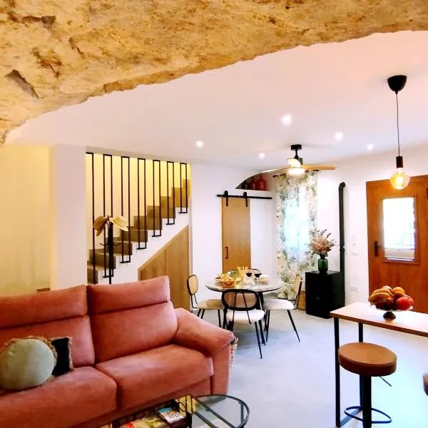 Casa Cueva Las Chicas del Puente, hotel i Setenil