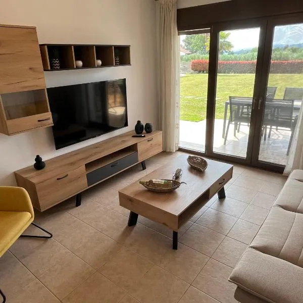 Domus Afitos, hotel u Afitosu
