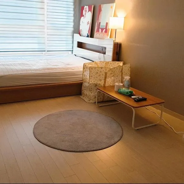 3217#Gangnam Urban Vogue Suites #Top-rated Unit # All-New Furniture & Peaceful Vibe# Sinnonhyeon 1min, hotel in Seoul