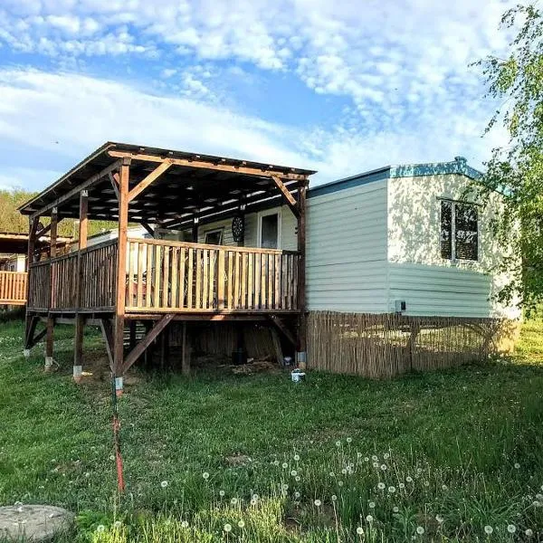 Mobilheim Sýček, hotel in Výrovice