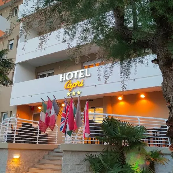 Hotel Capri, khách sạn ở Grado